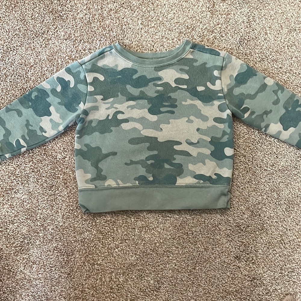 Garanimals camouflage sweatshirt 3T